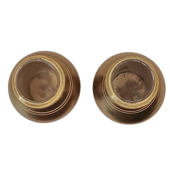 Brass Lot Of 5 Items - 9" Vase, Two 6" Candleholders, 1.5" Salt & Pepper Shakers - Picture 13 of 14